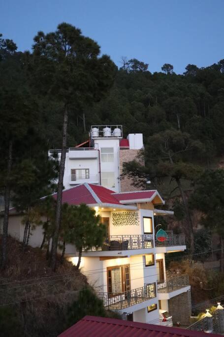 The Cerro Rico - 3 Bhk Modern Villa Kasauli Dış mekan fotoğraf
